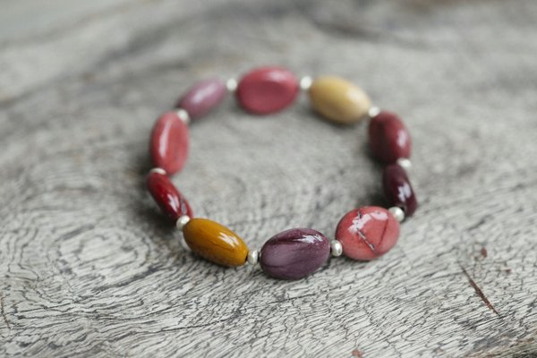 Jonc personnalisé femme : un bijou à votre image !